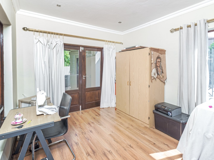 3 Bedroom Property for Sale in Birdwood Estate North West